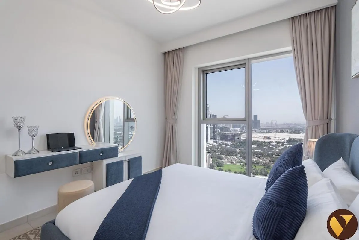 Downtown Views II - Vogue One Bedroom Apartment With Balcony, 32Nd Floor Opposite Dubai Mall Skybridge