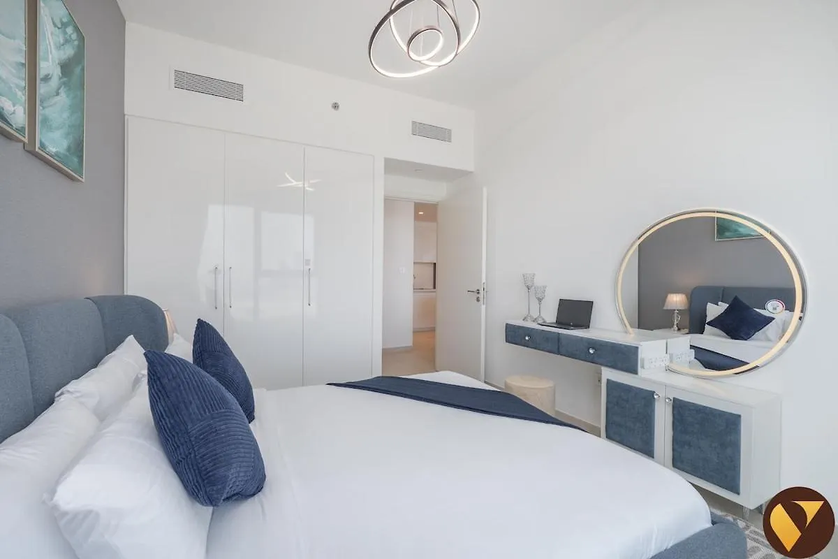 Downtown Views II - Vogue One Bedroom Apartment With Balcony, 32Nd Floor Opposite Dubai Mall Skybridge