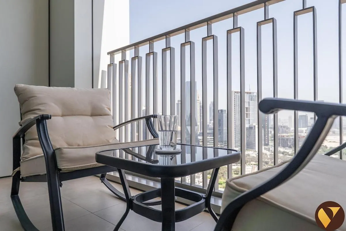 Downtown Views II - Vogue One Bedroom Apartment With Balcony, 32Nd Floor Opposite Dubai Mall Skybridge
